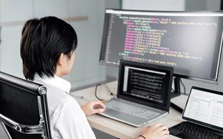 汉中 api php源码,下载的php源码怎么运行呢？